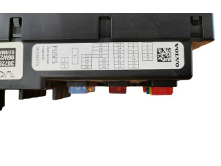 Блок предохранителей 30728512, 06W203 Volvo XC90