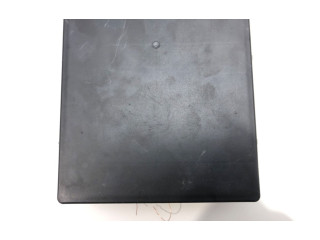 Блок предохранителей Nissan Sentra B16