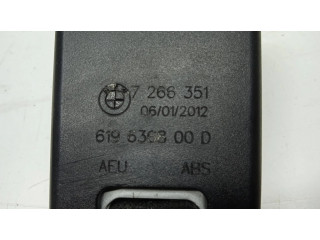 Средняя поясная пряжка ()