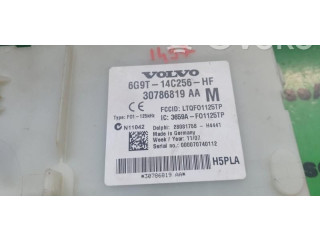 Блок предохранителей 30786819AA, 30786819AAM.   Volvo S80    