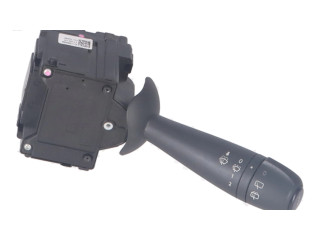 Включатель скорости стеклоочистителей 8201168008   Dacia Duster