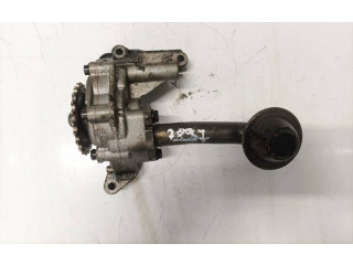 Масляный насос   038115105c, 02564680  Skoda Octavia Mk2 (1Z) 