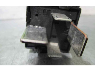   Pojistková skříňka A0025421519, 4RA00709302   Mercedes-Benz ML W164 2006