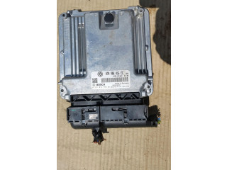 Řídící jednotka 070906016EC Volkswagen Multivan T5 2009