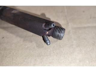 Форсунка 028130202p    Audi A3 S3 8L   