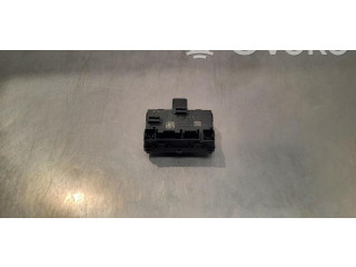 Блок управления центрального замка 4M0959795J Audi e-tron