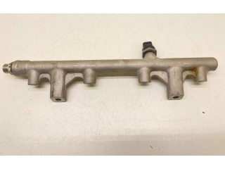 Топливная рампа 06Q133317B   Skoda Kodiaq  