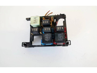   Pojistková skříňka 7n0937503, 7N0937503   Volkswagen Tiguan 2010