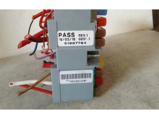 Блок предохранителей 51987784 Jeep Renegade