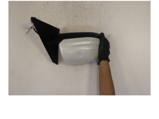 Зеркало электрическое        Mahindra KUV100  2016 -  года   