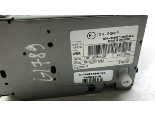 Радио/ проигрыватель CD/DVD / навигация