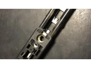 Регулировочная планка ремня безопасности