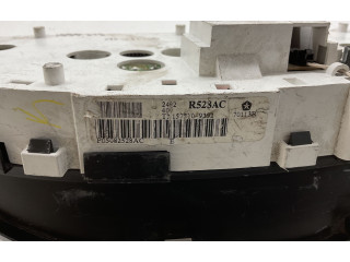 Přístrojová deska  Chrysler Grand Voyager IV 2001 70113R, R523AC  