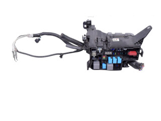 Блок предохранителей 9902XA2 Lexus NX