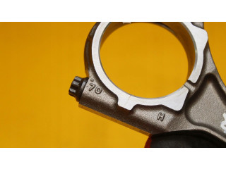 Поршень с шатуном    Subaru Forester SJ       