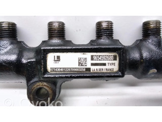 Vstřikovací lišta 9654592680, 220709083258   Citroen Berlingo  pro naftový motor 1.6  
