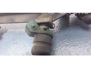 Топливная рампа 037906031AA, 037906031AA   Audi A3 S3 8L  