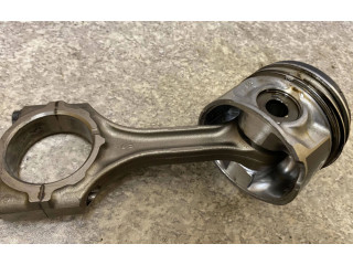 Píst 2AD, FHV Toyota Avensis T250