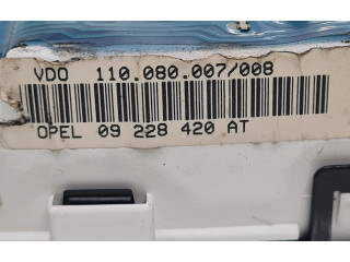Přístrojová deska Opel Omega B2 2002 110080007, 09228420