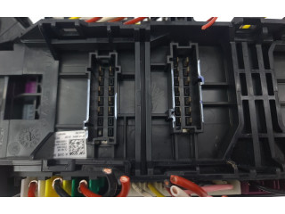 Блок предохранителей A2465400340 Infiniti Q30