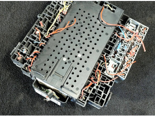 Блок предохранителей  9162316, R766B20CF100   Volvo V70    