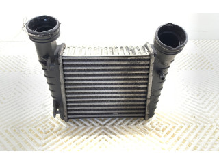 Интеркулер  3B0145805D   Volkswagen PASSAT B5.5 