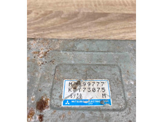 Блок управления двигателем Блок управления MC899777, K8T73075   Mitsubishi Pajero