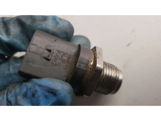 Топливная рампа 0281002968   BMW 3 E92 E93 2.0  для двигателя N47D20