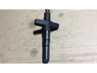 Vstřikovač 484410 Mitsubishi Pajero pro naftový motor 3.2