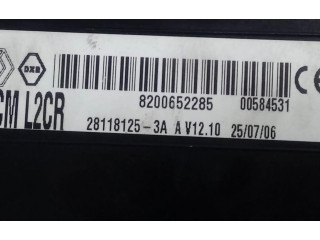 Блок предохранителей 8200652285, 8200652285   Renault Clio III    