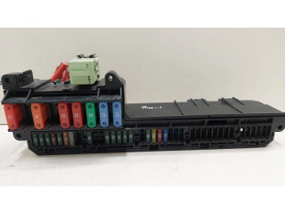 Pojistková skříňka 15613290 BMW 5 E60 E61 2005