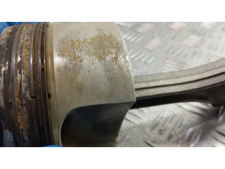 Píst 7843237 BMW 7 F01 F02 F03 F04 pro benzínový motor 4.4 N63B44 V8