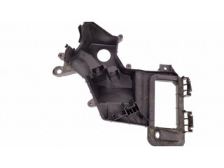 Другая деталь отсека двигателя