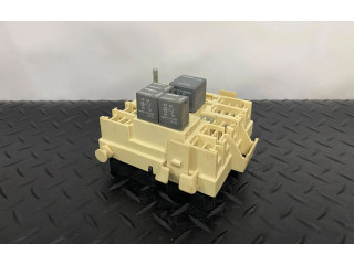 Блок предохранителей  15770996-01   Chevrolet Tahoe    