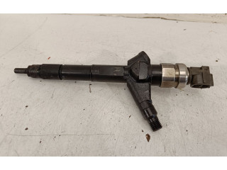 Vstřikovač 04E02962 Nissan Almera Tino YD22