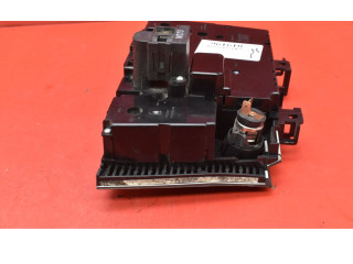 Блок управления климат-контролем    Volvo V70