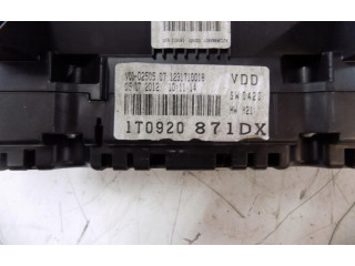 Панель приборов 1T0920871DX   Volkswagen Touran II       