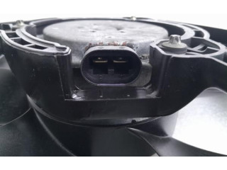 Вентилятор радиатора     8200525991    Renault Clio III 