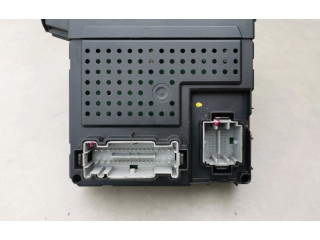 Блок предохранителей 30728542, 12243779   Volvo V70    