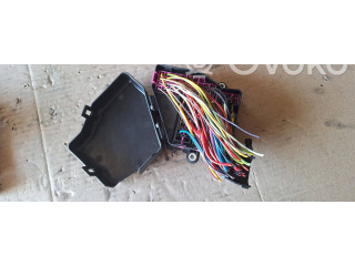 Блок предохранителей 8d1941824 Audi A6 S6 C6 4F