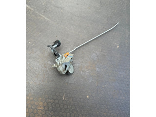 Замок багажника 766879 Saab 9-5 1998 - 2005 года