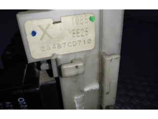 Pojistková skříňka 284B7CD710 Nissan Murano Z50 2005