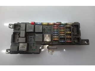 Блок предохранителей 8678449 Volvo S60