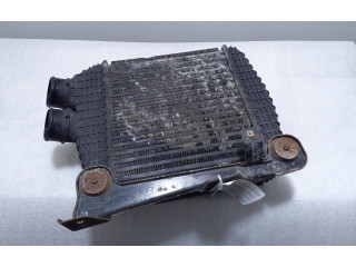 Интеркулер  16484793, 6700035636   Maserati Levante 