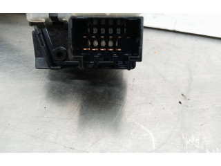 Ручка стеклоочистителей Mazda 3 I