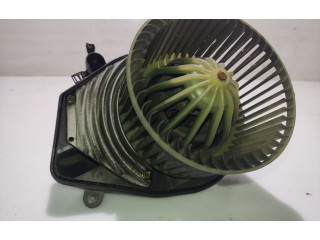 Вентилятор печки    8D1820021, 740221233F   Volkswagen Passat Alltrack