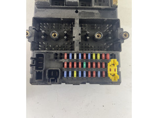 Блок предохранителей 04831433AA, 518722202   Jeep Grand Cherokee (WJ)    