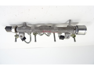 Топливная рампа 04L089G   Audi A1  