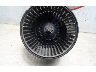 Вентилятор печки       Dacia Duster