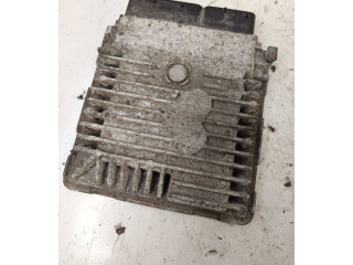 Блок управления двигателя 03L907425C   Volkswagen PASSAT B7